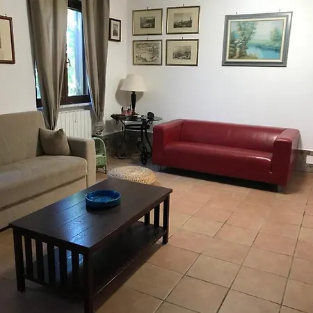 Villa In Collina Trivio (Latina)